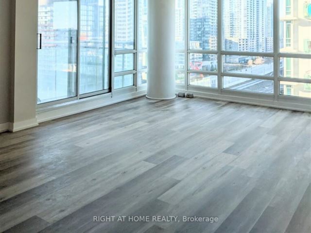 Apex at Cityplace - 1611 381 Front Street West - photo 2