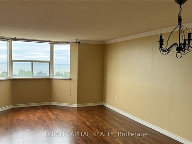 Lakeshore Park Estates 1 - 1612 3845 Lake Shore Boulevard West - photo 2