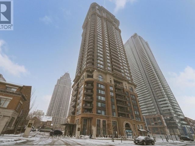 Chicago - 321 385 Prince Of Wales Drive - photo 1