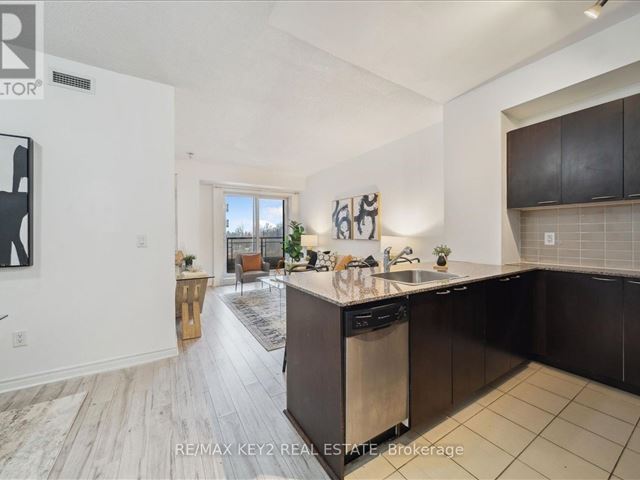 Chicago - 321 385 Prince Of Wales Drive - photo 3