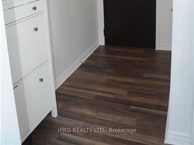 Chicago - 718 385 Prince Of Wales Drive - photo 2