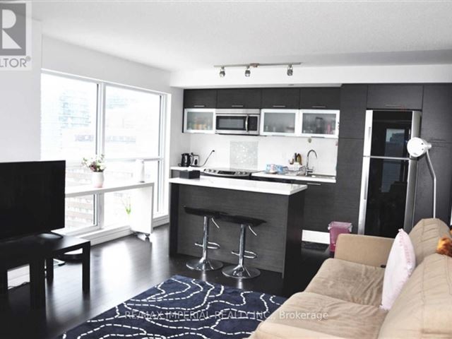 Aura at College Park - 1715 386 Yonge Street - photo 2