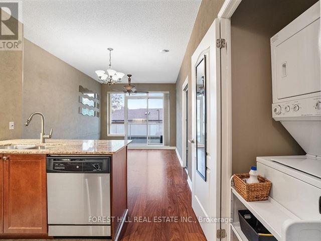 Aquaview - 217 3865 Lake Shore Boulevard West - photo 2