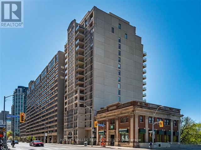 The Rosedale Ravine Residences - 301 388 Bloor Street East - photo 1