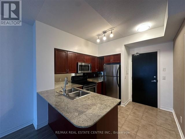 One Park Tower - 2905 388 Prince Of Wales Drive - photo 3