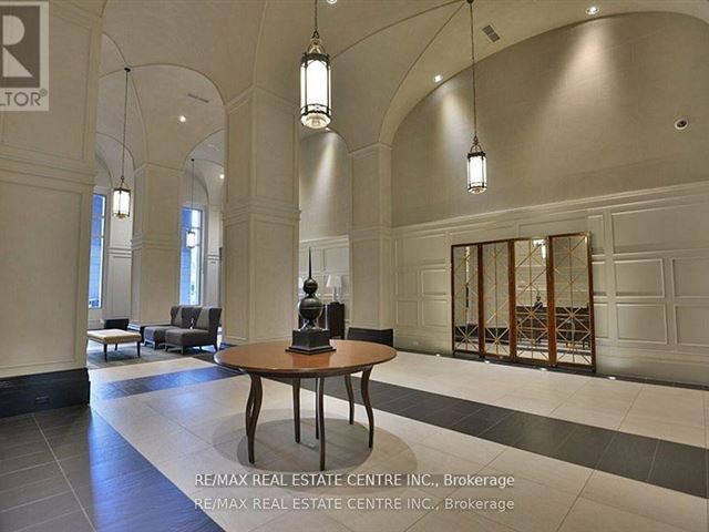 One Park Tower - 2905 388 Prince Of Wales Drive - photo 2