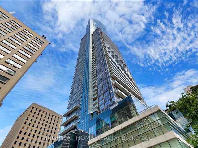 Aura at College Park - 7405 386 Yonge Street - photo 3