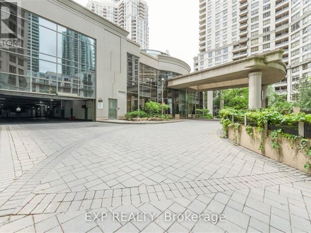 Ovation 2 - 121 3888 Duke Of York Boulevard - photo 2