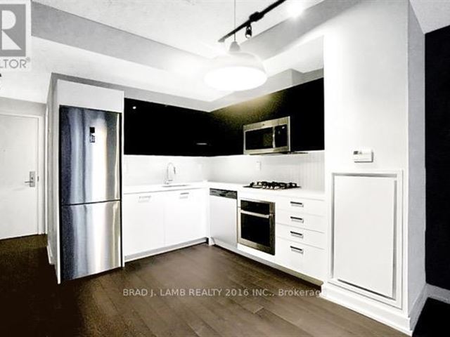 Brant Park Lofts - 518 39 Brant Street - photo 1