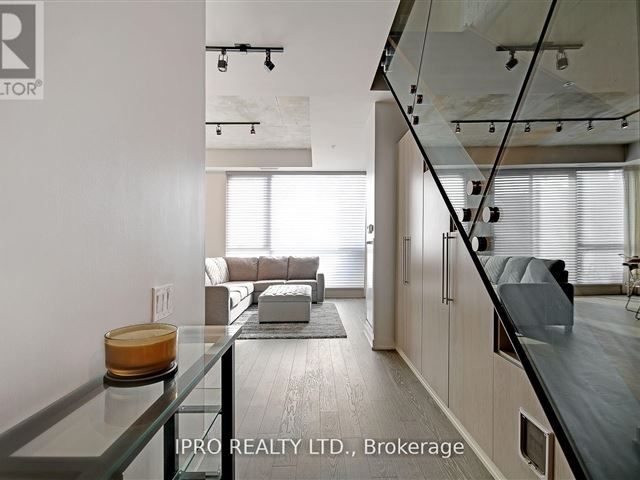 Brant Park Lofts - ph12 39 Brant Street - photo 3