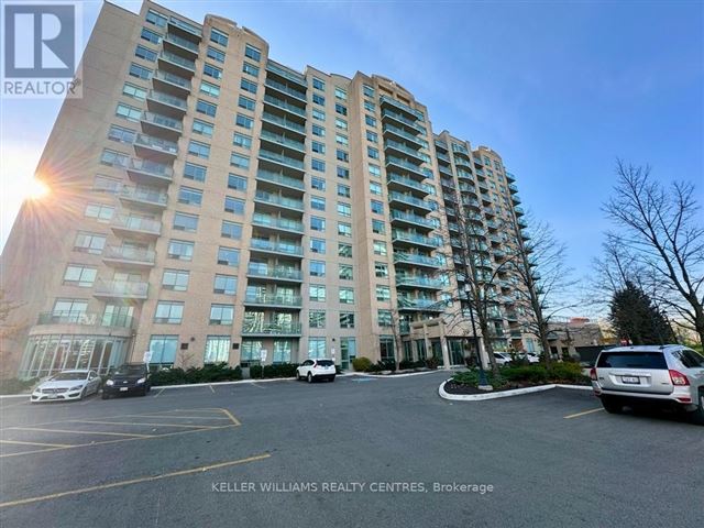 The Gates of Bayview Glen V - 209 39 Oneida Crescent - photo 1