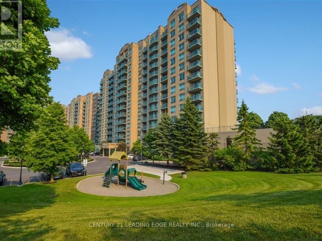 The Gates of Bayview Glen V - lph19 39 Oneida Crescent - photo 2