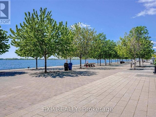 Pier 27 - 101 39 Queens Quay East - photo 1