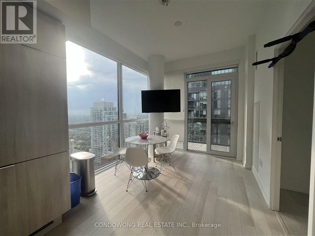 La Piazza Lofts - 3008 39 Roehampton Avenue - photo 2