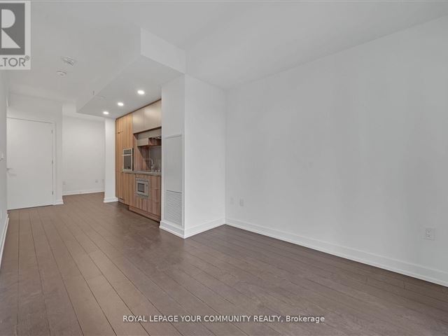 La Piazza Lofts - 701 39 Roehampton Avenue - photo 3