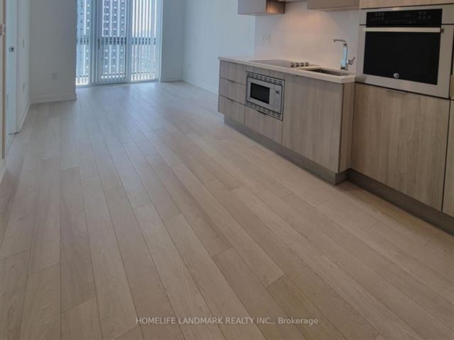 La Piazza Lofts - 2110 39 Roehampton Avenue - photo 3