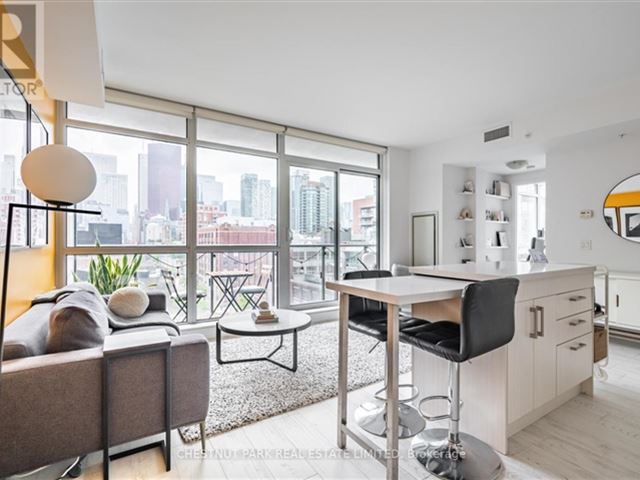 King+ Condos - 907 39 Sherbourne Street - photo 1