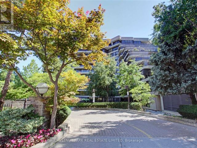 York Mills Place - 216 3900 Yonge Street - photo 3