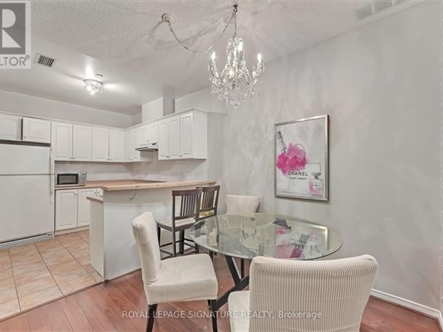 The 393 On King - 605 393 King Street West - photo 2