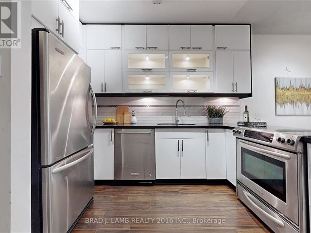 The 393 On King - 904 393 King Street West - photo 1