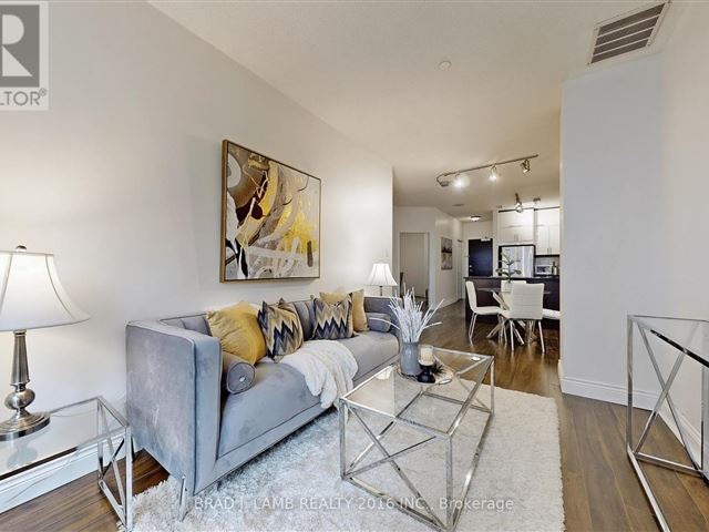 The 393 On King - 904 393 King Street West - photo 2