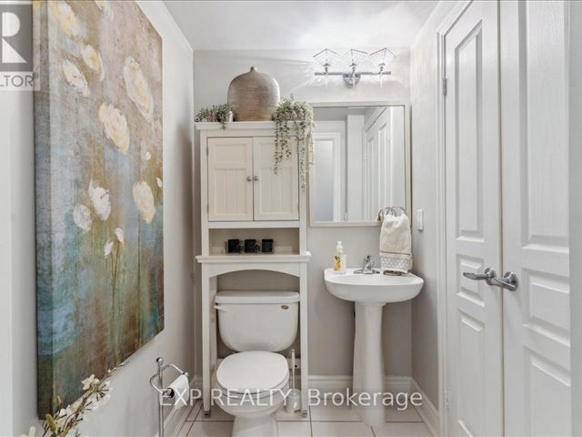 Citygate - 312 3939 Duke Of York Boulevard - photo 3