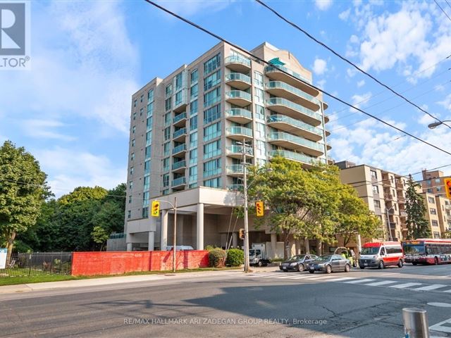 Maxim - 611 398 Eglinton Avenue East - photo 1