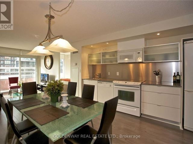 Neo - CityPlace - 721 4 Spadina Avenue - photo 3