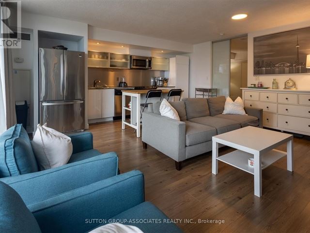 Neo - CityPlace - 1522 4 Spadina Avenue - photo 2