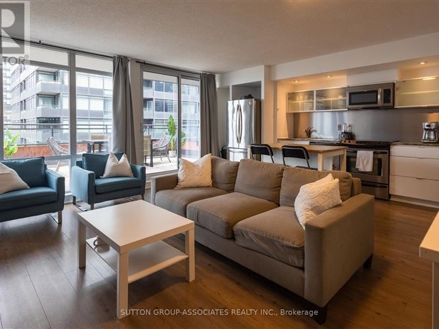 Neo - CityPlace - 1522 4 Spadina Avenue - photo 3