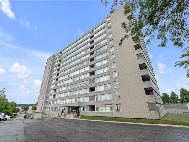 30 and 40 Harrisford Condos - 706 30 Harrisford Street - photo 1