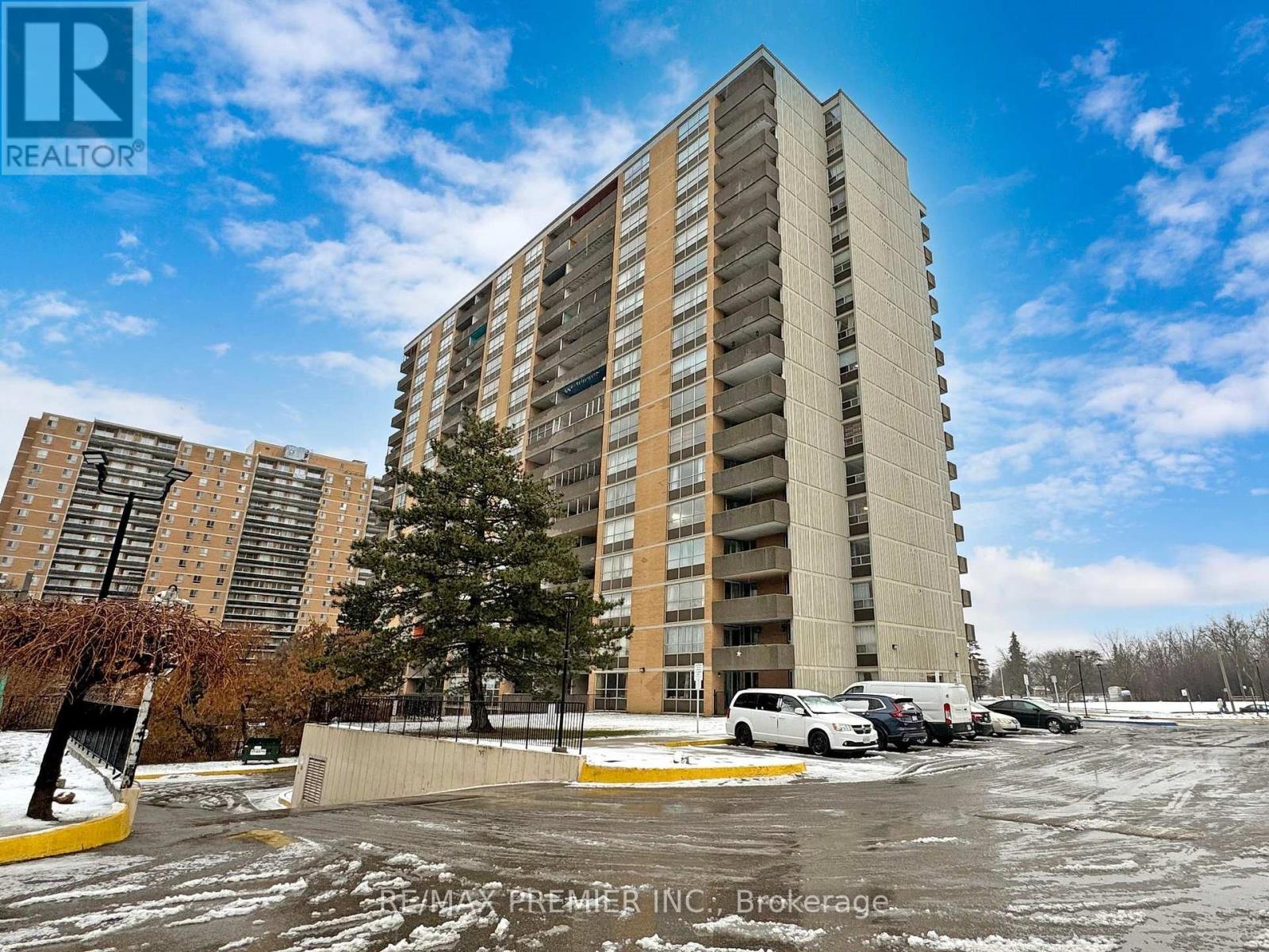 40 Panorama Court, Unit 1611, Toronto — For sale @ $574,900 | CondoDork.com