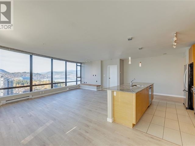 Aria II - 2603 400 Capilano Road - photo 2