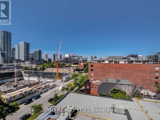 400 Wellington - 809 400 Wellington Street West - photo 1