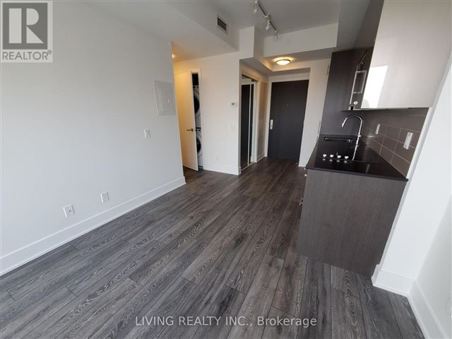 Stanley Condos - 2111 403 Church Street - photo 2