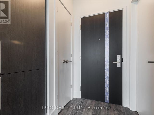 Stanley Condos - 4003 403 Church Street - photo 2