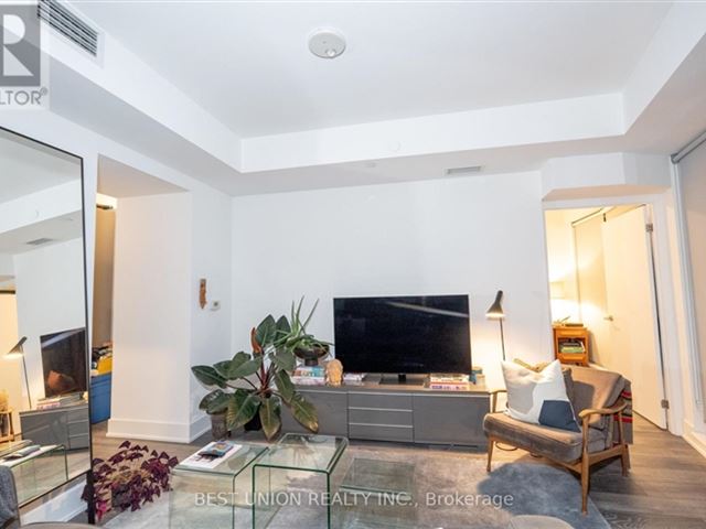 Stanley Condos - 1809 403 Church Street - photo 3