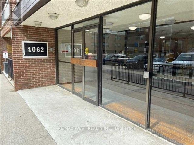 Lawrence Avenue Condos - 306 4060 Lawrence Avenue East - photo 3