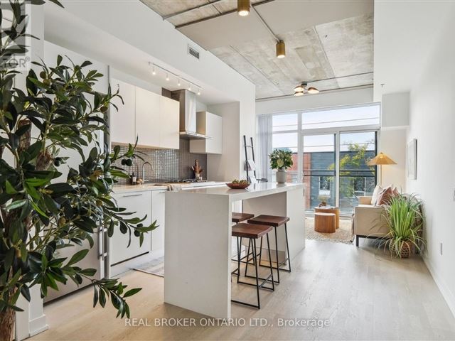 Motif Lofts and Towns - 303 41 Ossington Avenue - photo 1