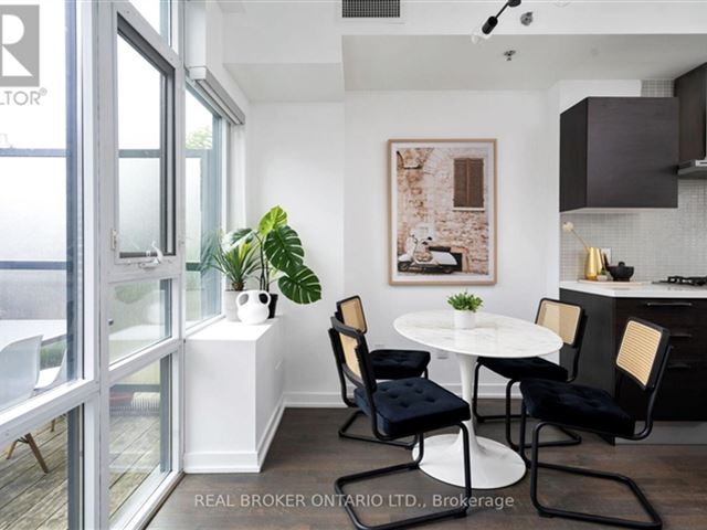 Motif Lofts and Towns - th1 41 Ossington Avenue - photo 3