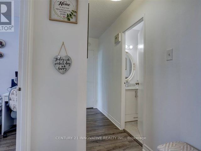 4091-4101 Sheppard Avenue East Condos - 406 4101 Sheppard Avenue East - photo 3