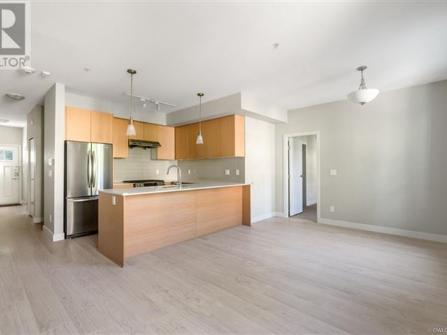 Paddington House - 105 4135 Sardis Street - photo 2