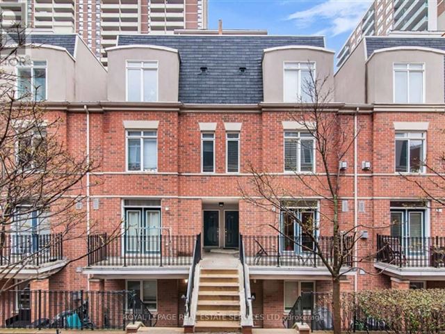 The Central - 359 415 Jarvis Street - photo 1