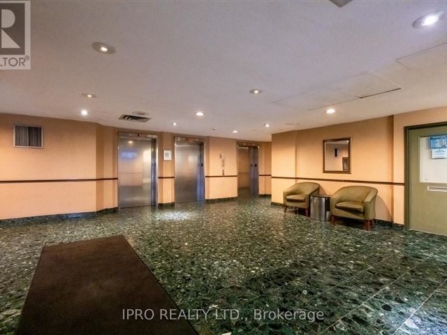 Chelsea Towers - 1616 4205 Shipp Drive - photo 3