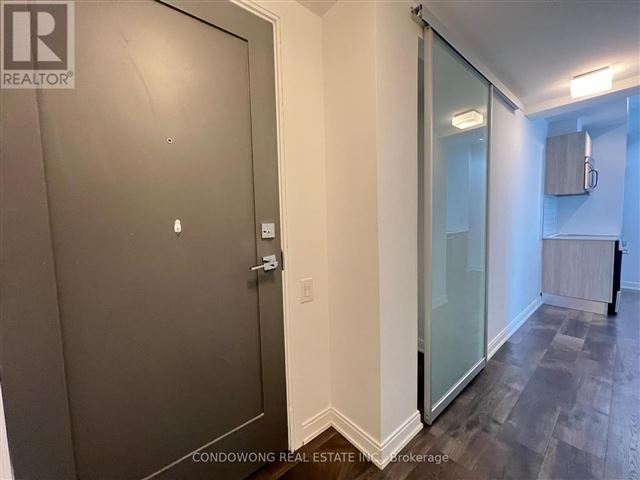 Casa 2 - 4308 42 Charles Street East - photo 2