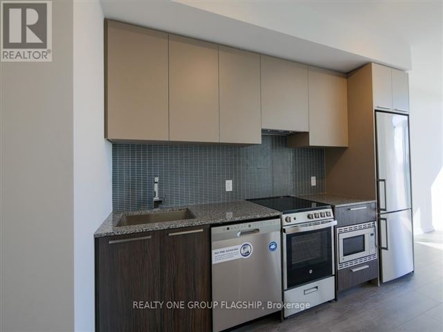 Kingsway By The River - 504 4208 Dundas Street West - photo 2