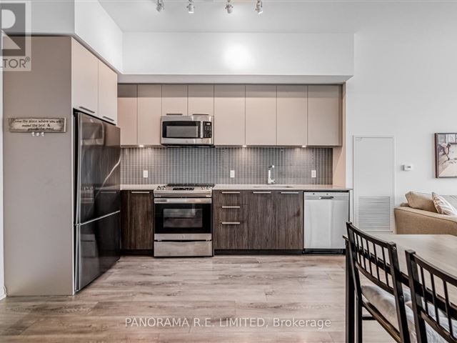 Kingsway By The River - 802 4208 Dundas Street West - photo 2