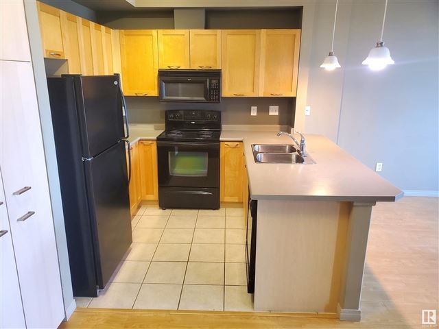 4245 139 AVE NW - 1311 4245 139 Avenue Northwest - photo 2