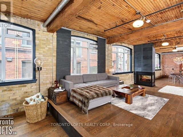 Stonecutter Lofts - 102 43 Britain Street - photo 1