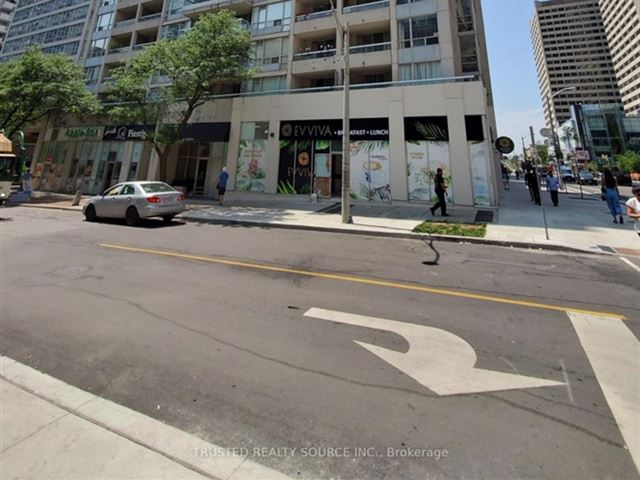 43 Eglinton Avenue East Condos - 308 43 Eglinton Avenue East - photo 1